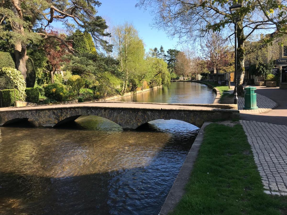 Coombe House Bourton-on-the-Water Exterior foto